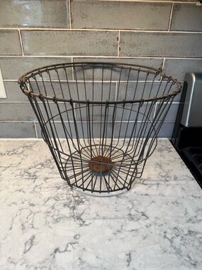 Rustic Wire Storage Basket - Black Metal